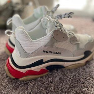 Balenciaga triple S